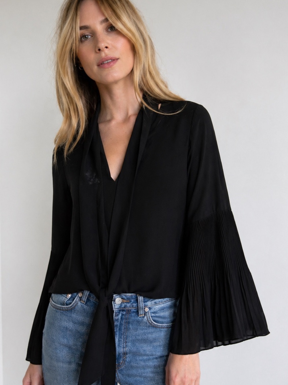 Hansen & Gretel Black Crepe Tie Front Top Flare Sleeve Sz 0